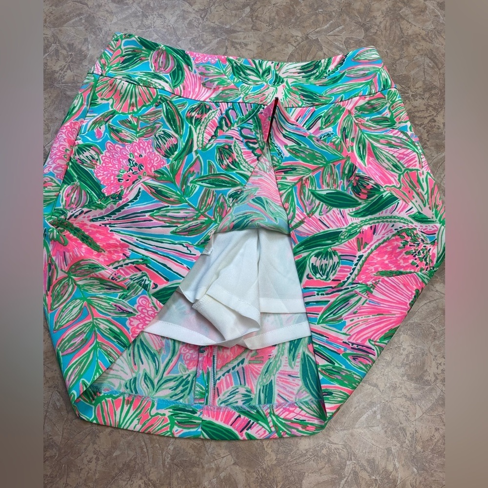 Lilly Pulitzer Jonas Skort Floral Pink and Green Women's Skirt Size 2 - Picture 3 of 7